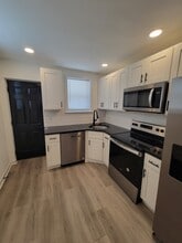 2410 S Sheridan St in Philadelphia, PA - Building Photo - Building Photo