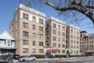 2787 John F Kennedy Blvd in Jersey City, NJ - Building Photo