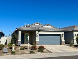 3226 W Stanton Ave in Apache Junction, AZ - Building Photo