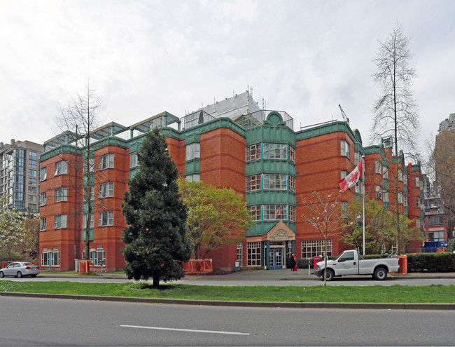 Yaletown House in Vancouver, BC - Building Photo - Building Photo