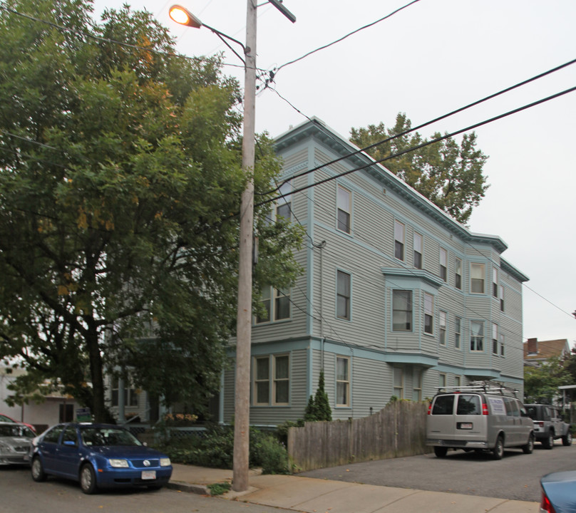 61 Pearl St in Cambridge, MA - Building Photo