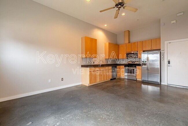 6000 S Congress Ave in Austin, TX - Building Photo - Building Photo