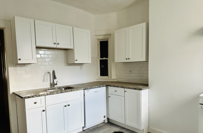 38 Jefferson St, Unit 1 in Cambridge, MA - Building Photo - Building Photo