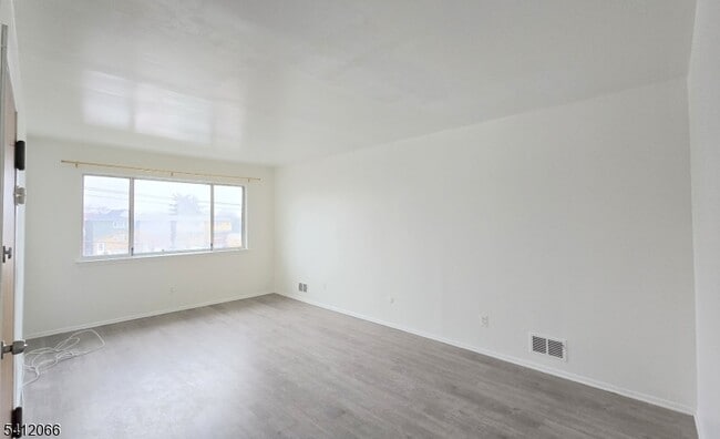 619 Sussex St in Harrison, NJ - Building Photo - Building Photo