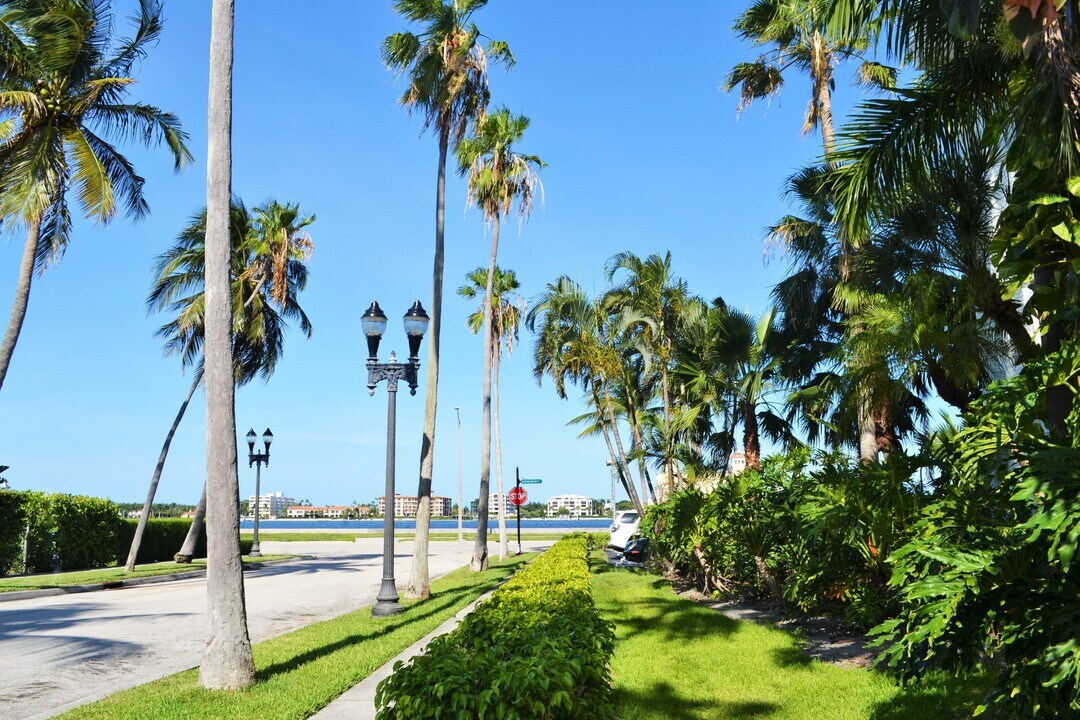 917 N Flagler Dr in West Palm Beach, FL - Building Photo