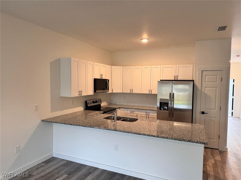4650 29th St SW in Lehigh Acres, FL - Building Photo