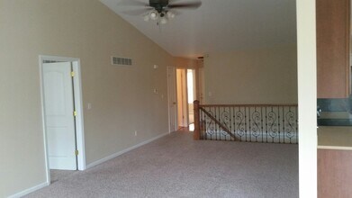 615 Grayhawk Cir in Wentzville, MO - Building Photo - Building Photo