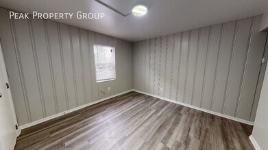 76 W 8th Ave, Unit B2 in Columbus, OH - Building Photo - Building Photo