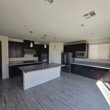 6434 Holland Hills St in Las Vegas, NV - Building Photo - Building Photo
