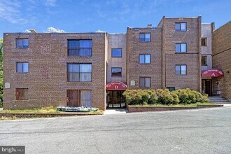 310 Atlantic St SE in Washington, DC - Building Photo - Building Photo