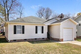301 Oferrell St in Greensboro, NC - Foto de edificio - Building Photo