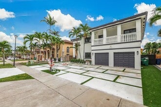 14551 SW 158th Ct in Miami, FL - Building Photo - Building Photo