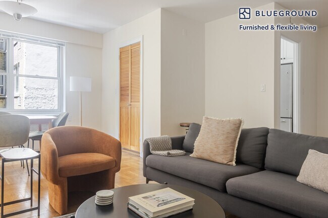30 Park Ave in New York, NY - Building Photo - Building Photo