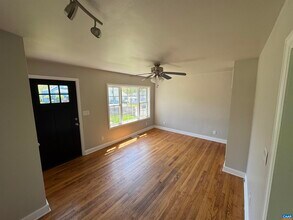1015 Cherry Ave in Charlottesville, VA - Building Photo - Building Photo