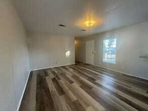 12130 US Hwy 41 S in Gibsonton, FL - Building Photo - Building Photo