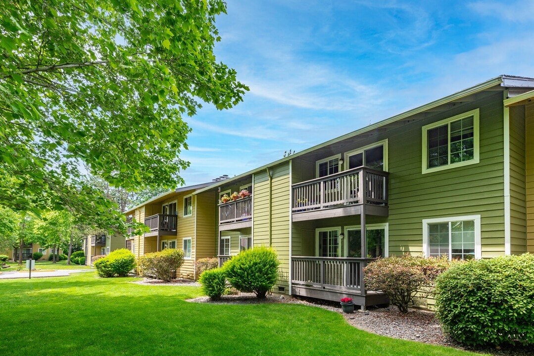 Aspen Glade Apartments in Enumclaw, WA - Foto de edificio