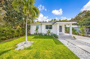 250 NW 98th St in Miami, FL - Building Photo