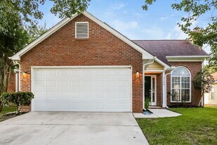 3106 Fairington Dr in Indian Trail, NC - Building Photo