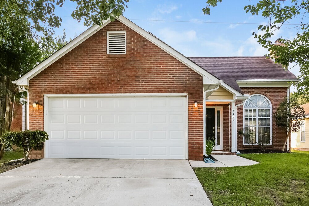 3106 Fairington Dr in Indian Trail, NC - Building Photo