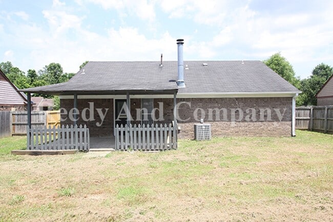 4178 Brighton Dr in Horn Lake, MS - Building Photo - Building Photo