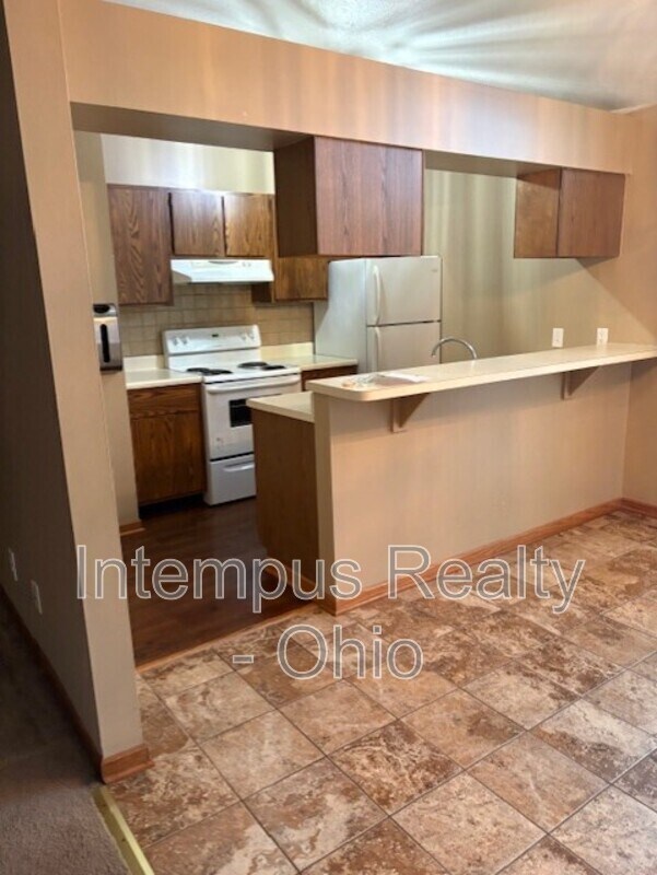 3835 Indian Run Dr in Canfield, OH - Foto de edificio - Building Photo