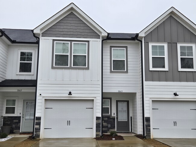 property at 1063 Linsmore Ave