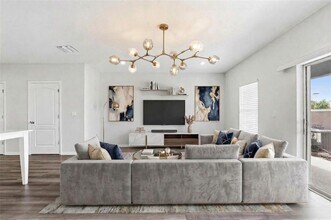 10715 Ironwood Tree Wy in San Antonio, FL - Building Photo - Building Photo