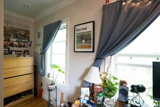 66 Mozart St, Unit 3 in Boston, MA - Building Photo - Building Photo