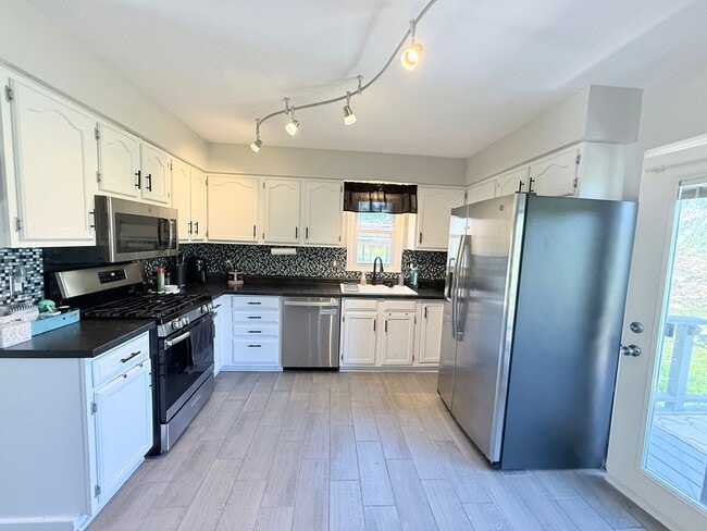 2518 Lowman Dr in Bloomington, IL - Building Photo - Building Photo