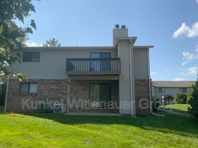 285 Eagle Ridge in O'Fallon, IL - Building Photo - Building Photo