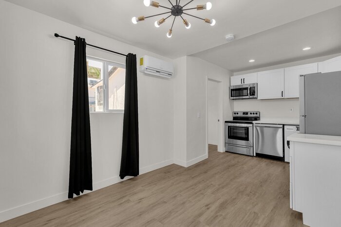 325 N 17th Dr in Phoenix, AZ - Building Photo