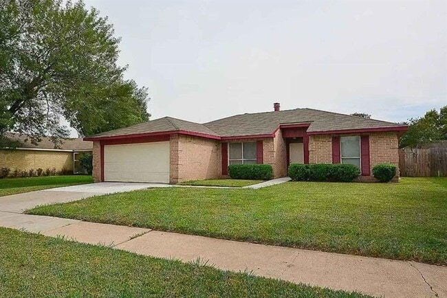 10223 Gulfstream Ln in Sugar Land, TX - Building Photo - Building Photo