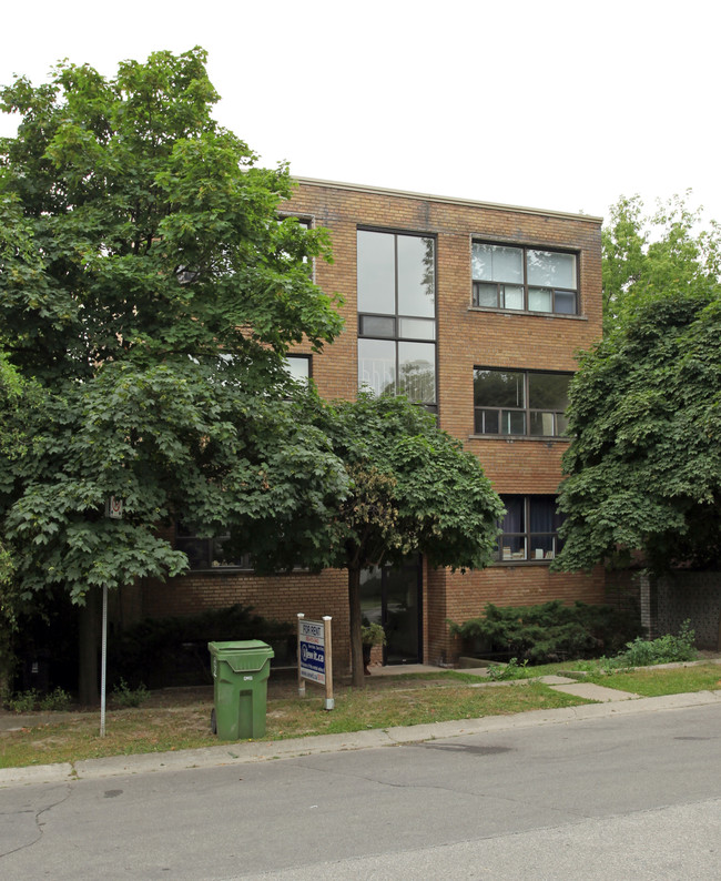 7 Glazebrook Ave in Toronto, ON - Building Photo - Building Photo