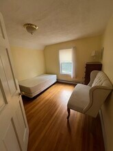 265 Common St, Unit 2 in Quincy, MA - Foto de edificio - Building Photo