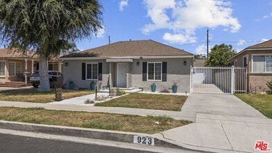 923 W Orange Grove Ave in Burbank, CA - Building Photo - Building Photo