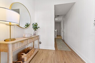 642 NW 38th Cir in Boca Raton, FL - Building Photo - Building Photo