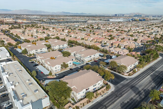 Apache Hills in Las Vegas, NV - Building Photo - Building Photo