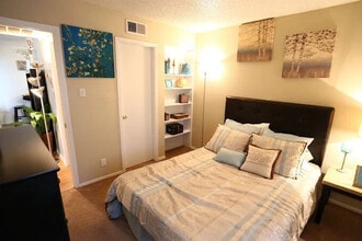 ParkVista Apartments in San Antonio, TX - Foto de edificio - Building Photo