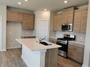 118 Dedina Dr in Georgetown, TX - Building Photo - Building Photo