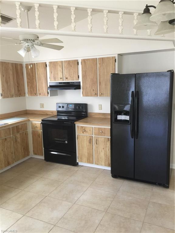 4926 Vincennes Ct-Unit -5 in Cape Coral, FL - Building Photo - Building Photo