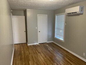 1139 Hollywood Dr in Milan, TN - Building Photo - Building Photo