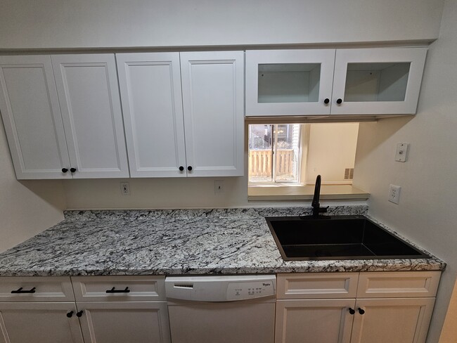 1108 Ravens Crest Dr, Unit 1108 in Plainsboro, NJ - Building Photo - Building Photo