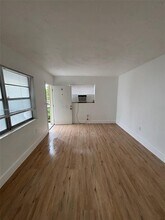 1018 NW 2nd St in Miami, FL - Building Photo - Building Photo