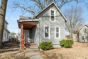 607 Riverside Ave in Fort Wayne, IN - Building Photo