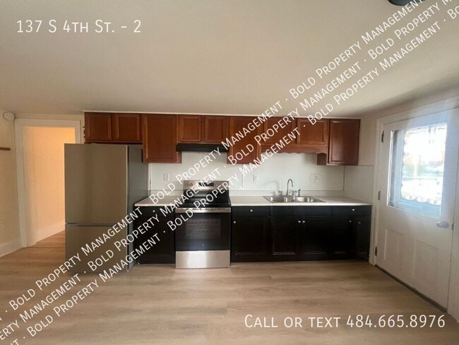 137 S 4th St in Lebanon, PA - Building Photo - Building Photo