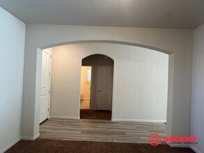 6507 Sunchase Dr in Bakersfield, CA - Building Photo - Building Photo