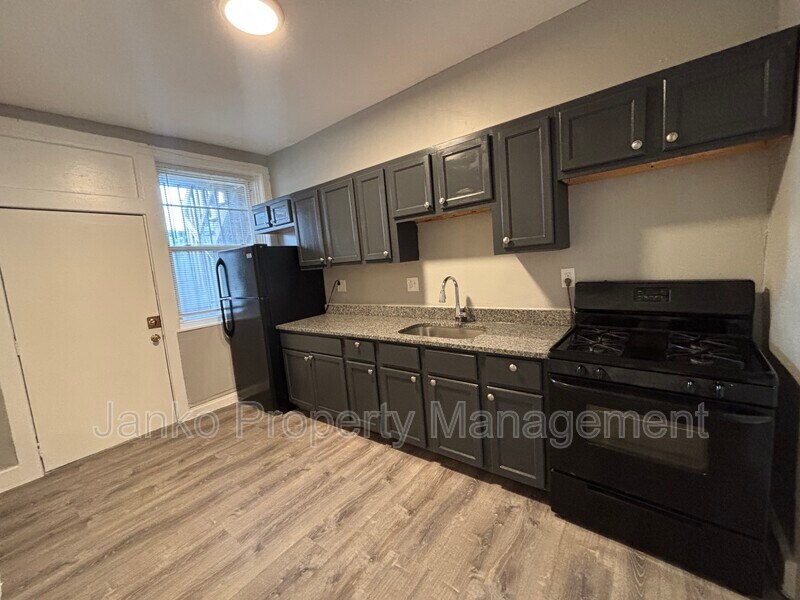 3654 S Indiana Ave in Chicago, IL - Building Photo