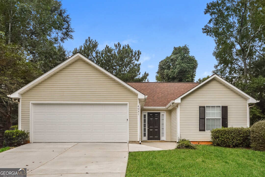 4031 Monarch Dr in Mcdonough, GA - Foto de edificio