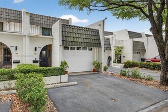 8896 SW 62nd Terrace in Miami, FL - Building Photo - Building Photo