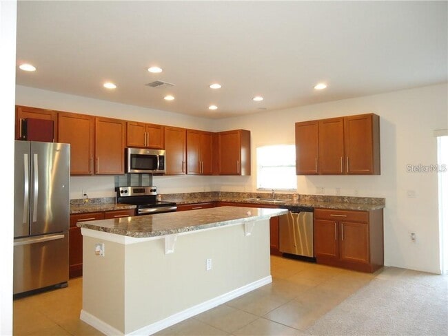 2239 Cypress Lake Pl in Kissimmee, FL - Building Photo - Building Photo